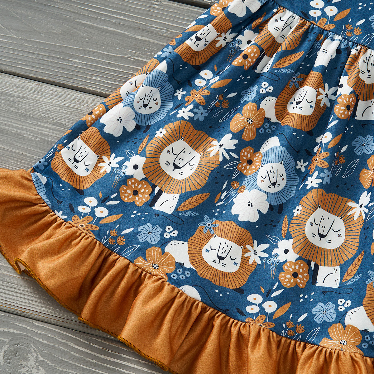 Majestic Manes - Dress