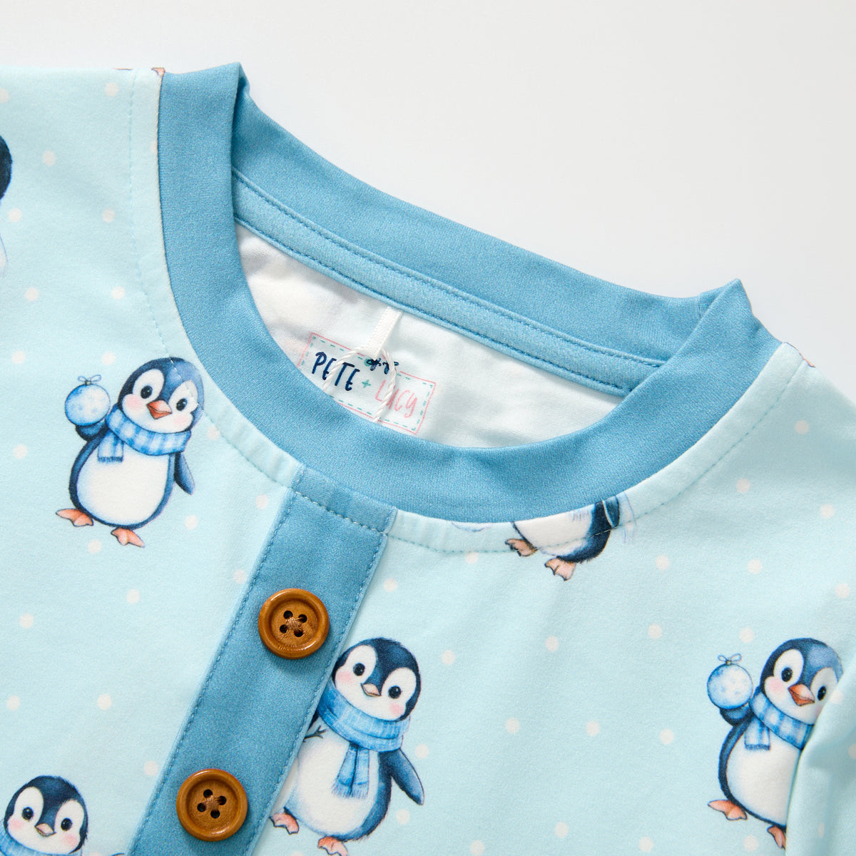 Arctic Besties - Shirt