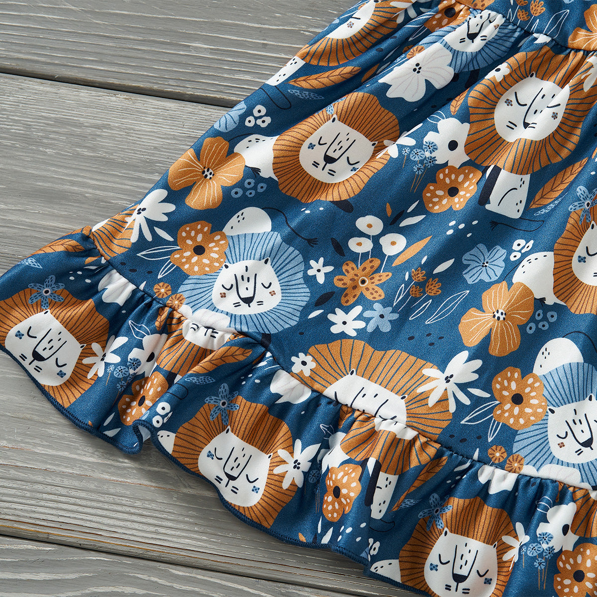 Majestic Manes - Pant Set